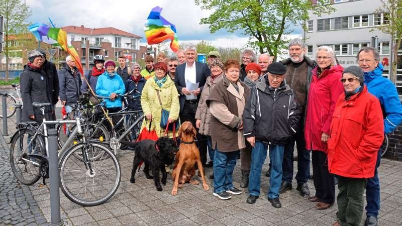 Bramsche. Die diesjährige Friedensradfahrt der Osnabrücker Friedensinitiative führte die Teilnehmer am Osterwochenende nach Bramsche.